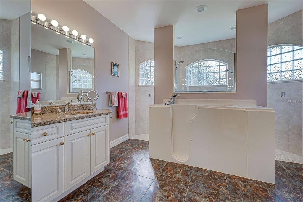 956 Boundary Boulevard - Photo 28