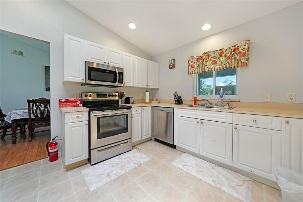 590 Ridgewood Street Nw - Photo 8