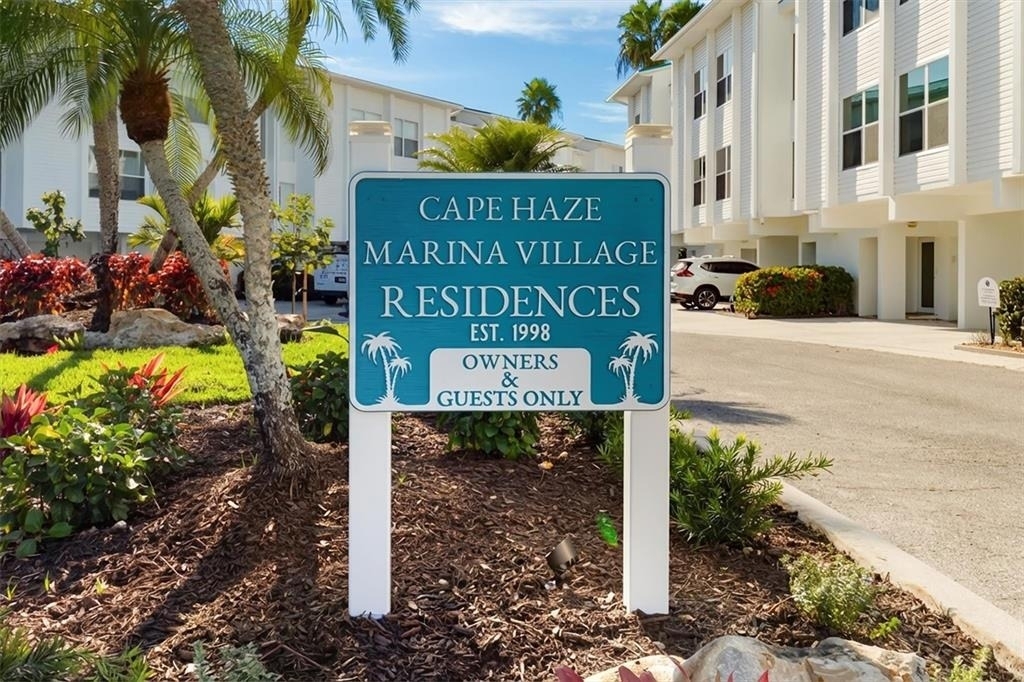8272 Harborside Circle - Photo 43