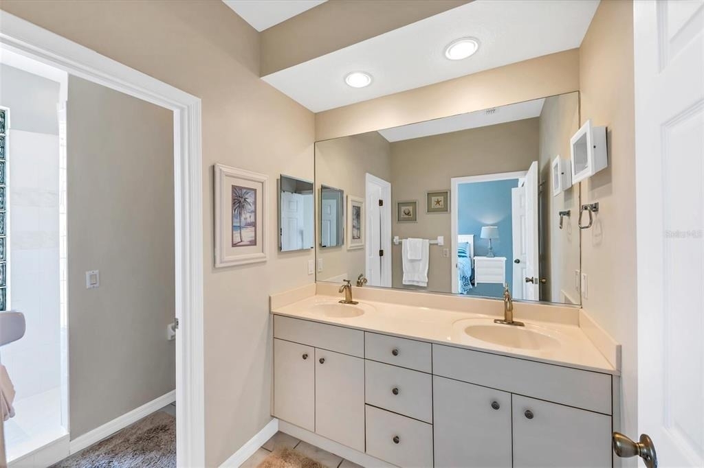8272 Harborside Circle - Photo 9