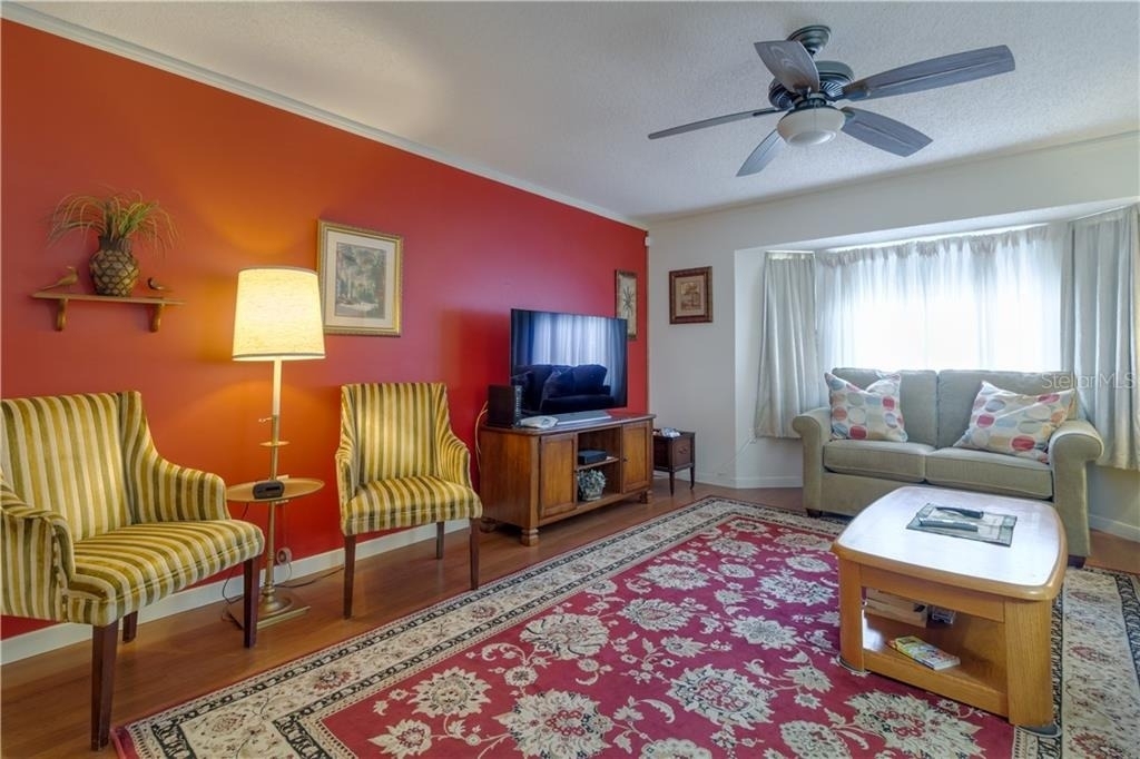 37 Oakland Hills Place - Photo 3