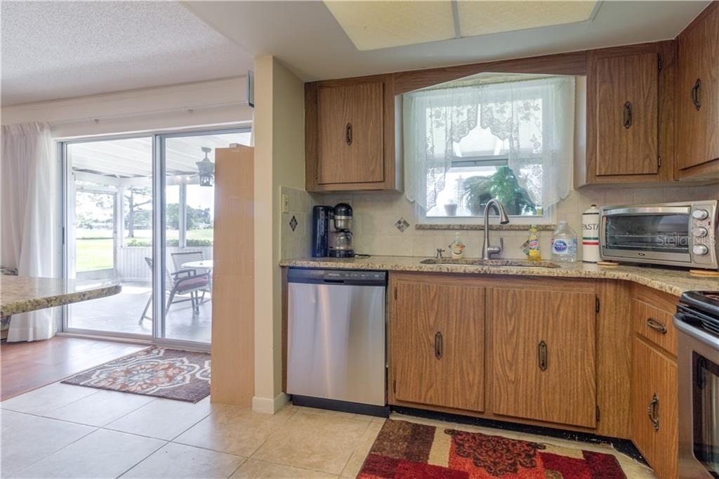 37 Oakland Hills Place - Photo 11