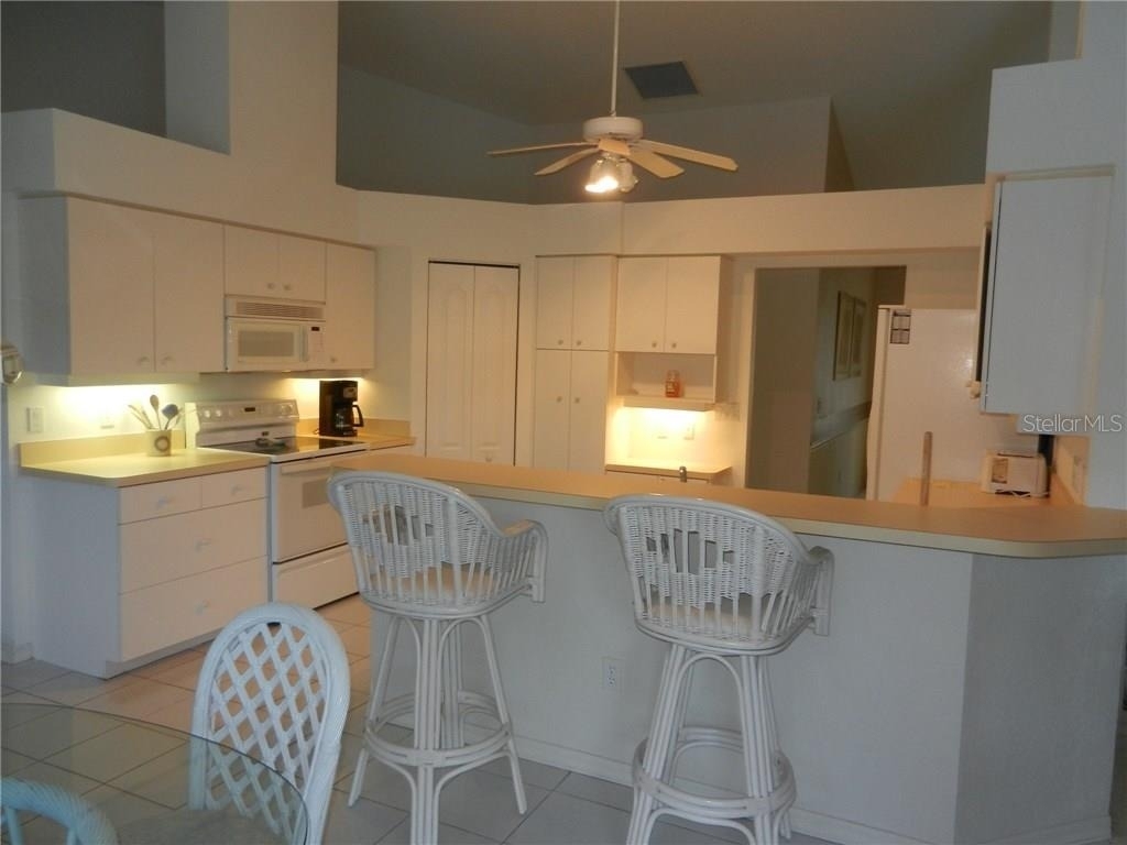589 Rotonda Circle - Photo 5