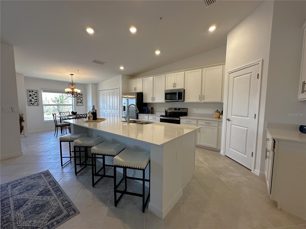 14241 Heritage Landing Boulevard - Photo 3