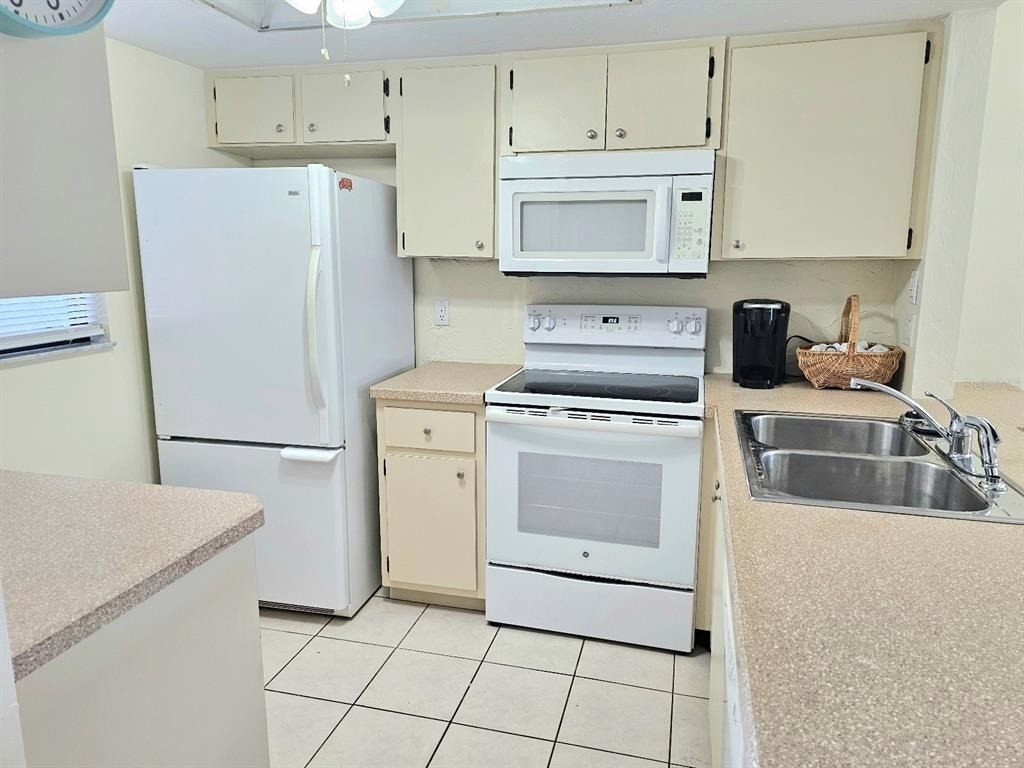 25225 Rampart Boulevard - Photo 2