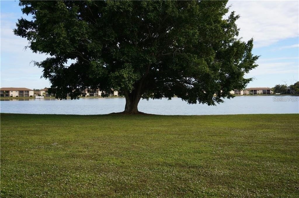 25225 Rampart Boulevard - Photo 35
