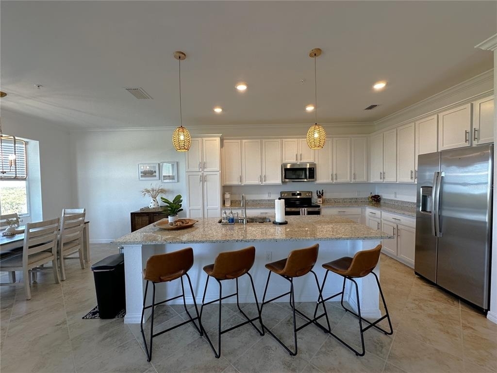 14041 Heritage Landing Boulevard - Photo 8