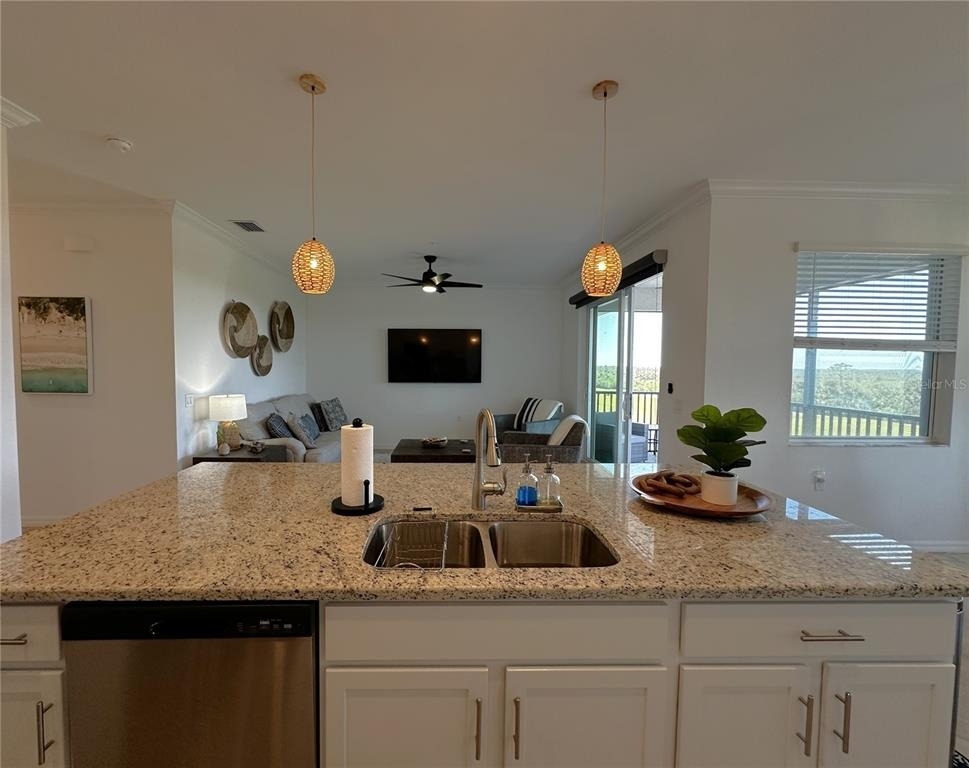 14041 Heritage Landing Boulevard - Photo 9