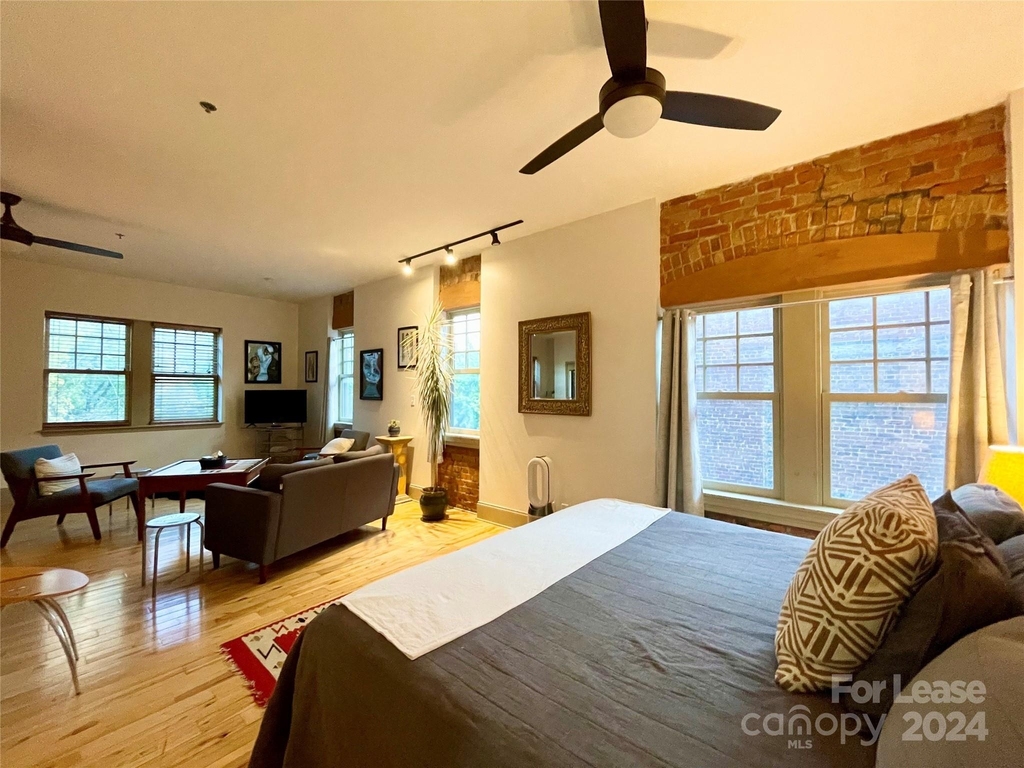 5 W Walnut Street - Photo 13