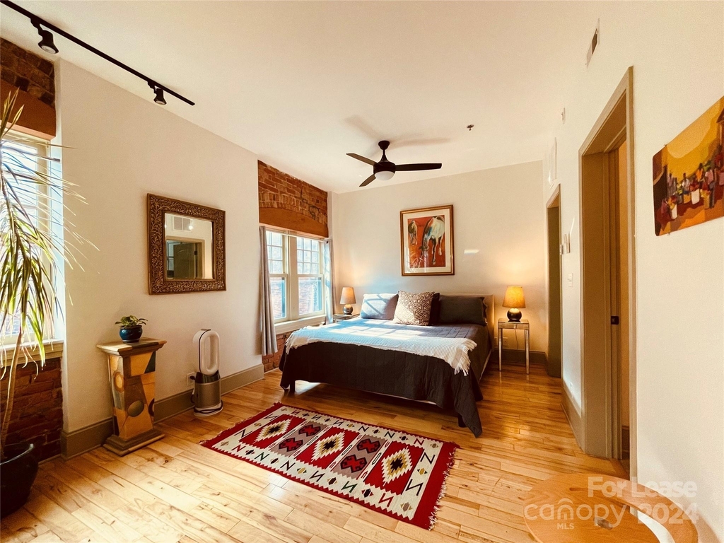 5 W Walnut Street - Photo 14