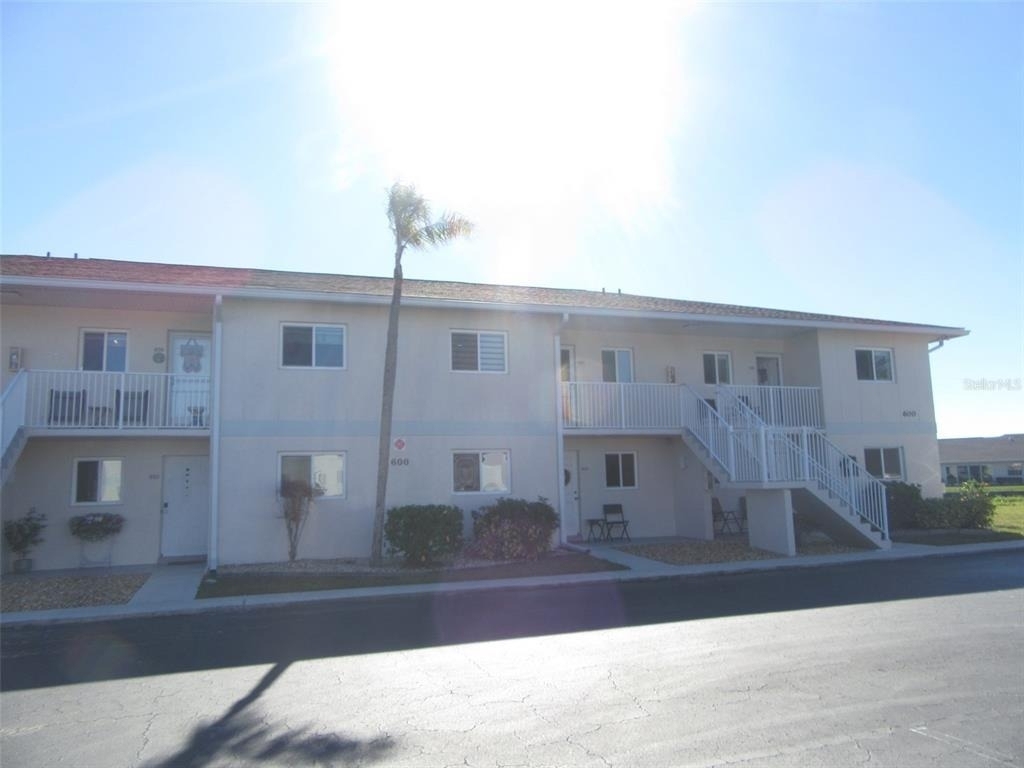 12538 Sw Kingsway Circle - Photo 1
