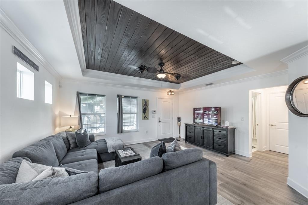 327 Harvey Street - Photo 5