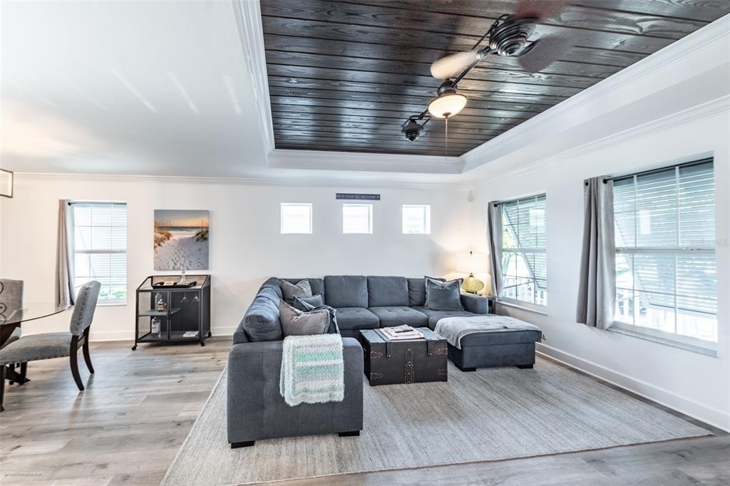 327 Harvey Street - Photo 7