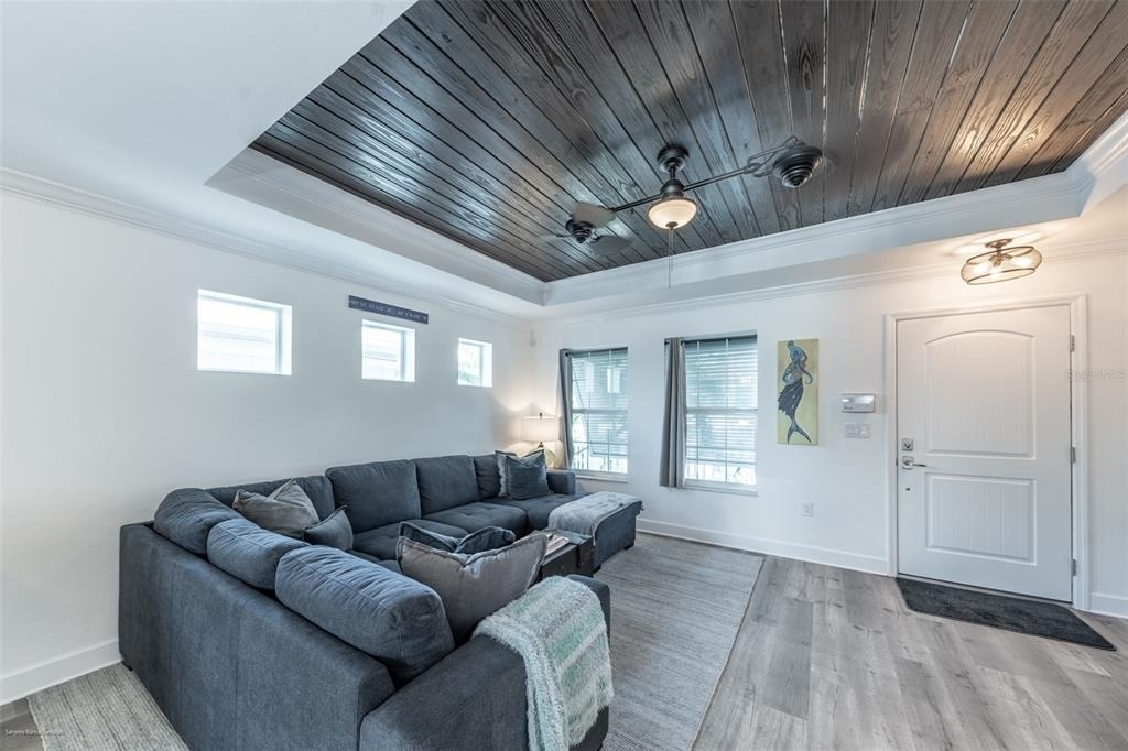 327 Harvey Street - Photo 6