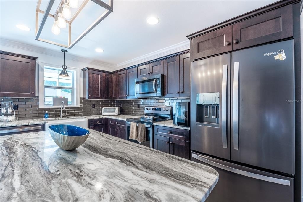 327 Harvey Street - Photo 15