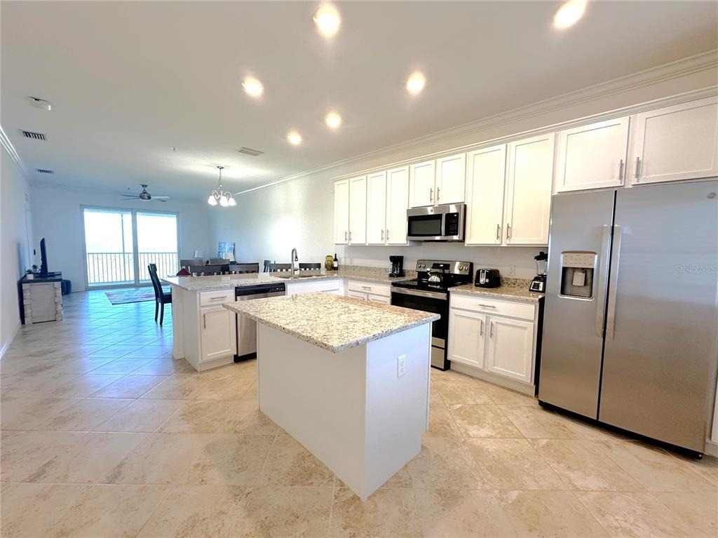 14061 Heritage Landing Boulevard - Photo 4