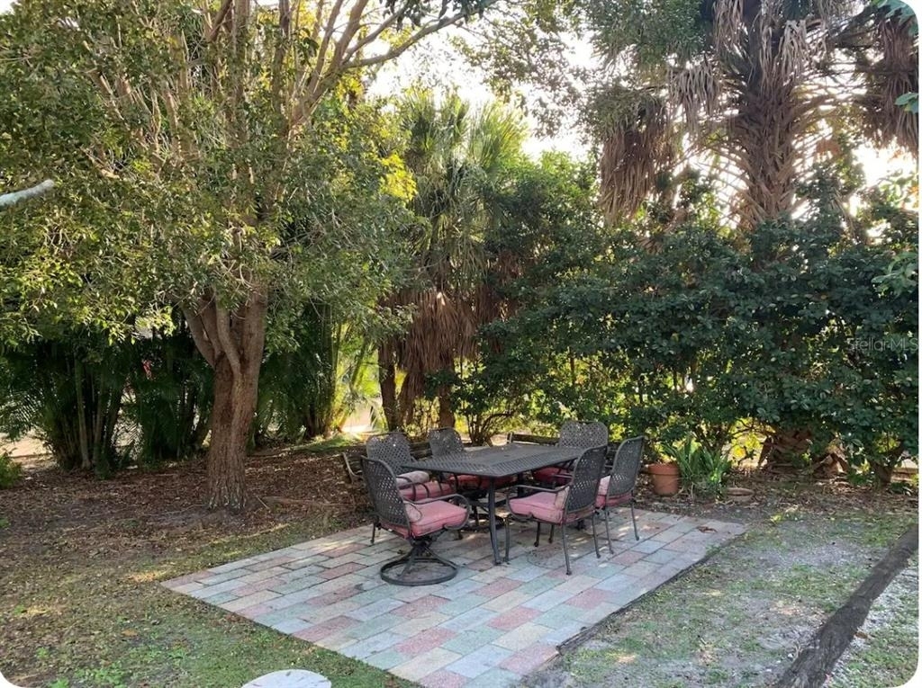 225 Sullivan Street - Photo 23