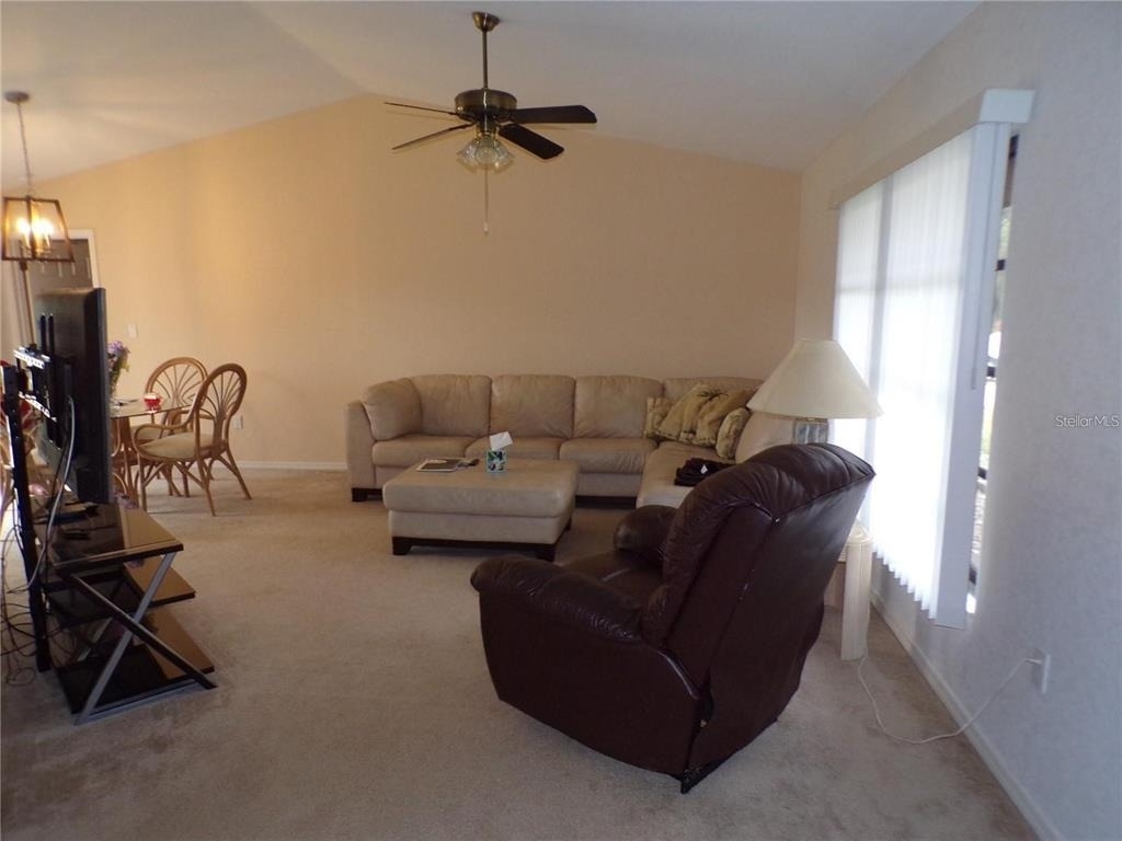 1011 Tropical Avenue Nw - Photo 8