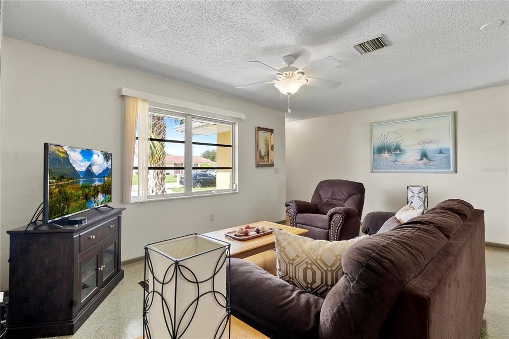 8034 Trionfo Avenue - Photo 6