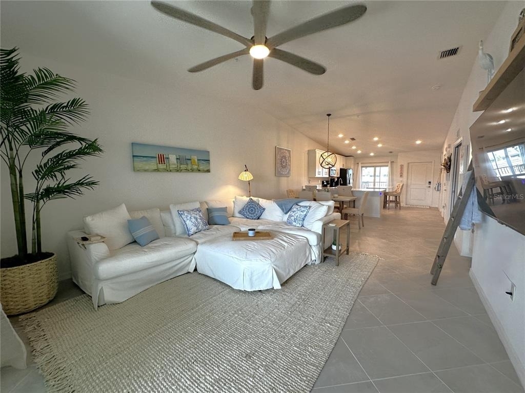 14267 Heritage Landing Boulevard - Photo 9