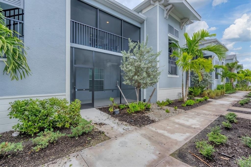 14224 Heirtage Landing Boulevard - Photo 1