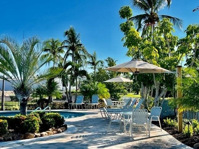 3181 Matecumbe Key Road - Photo 5