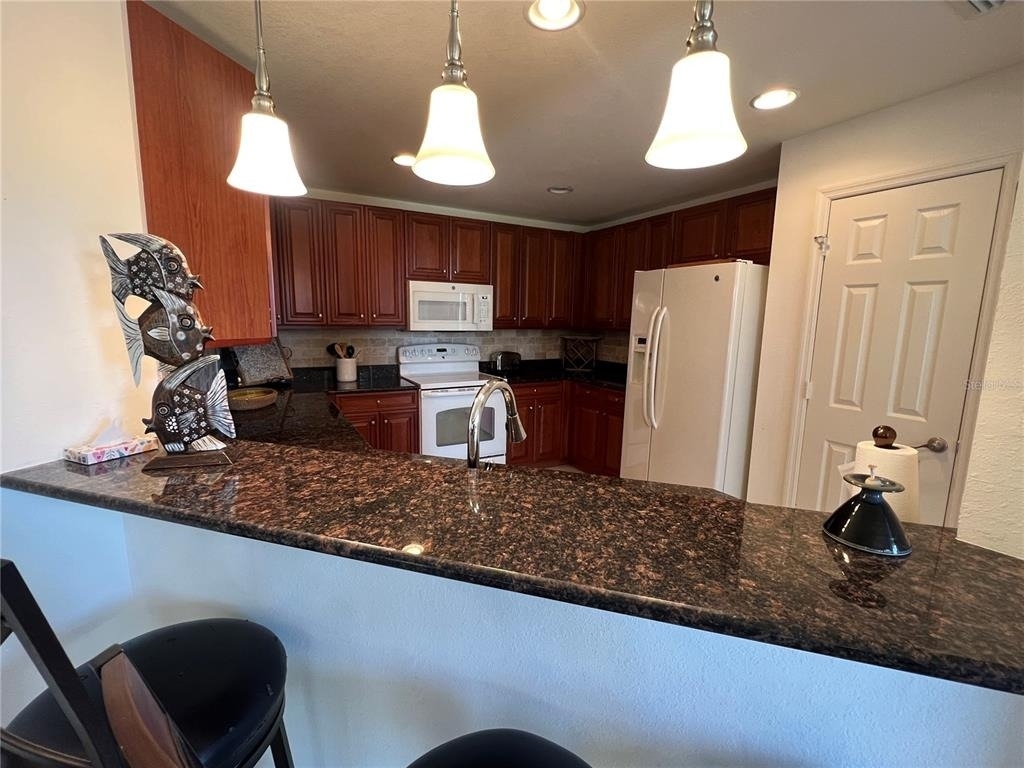 240 W End Drive - Photo 6