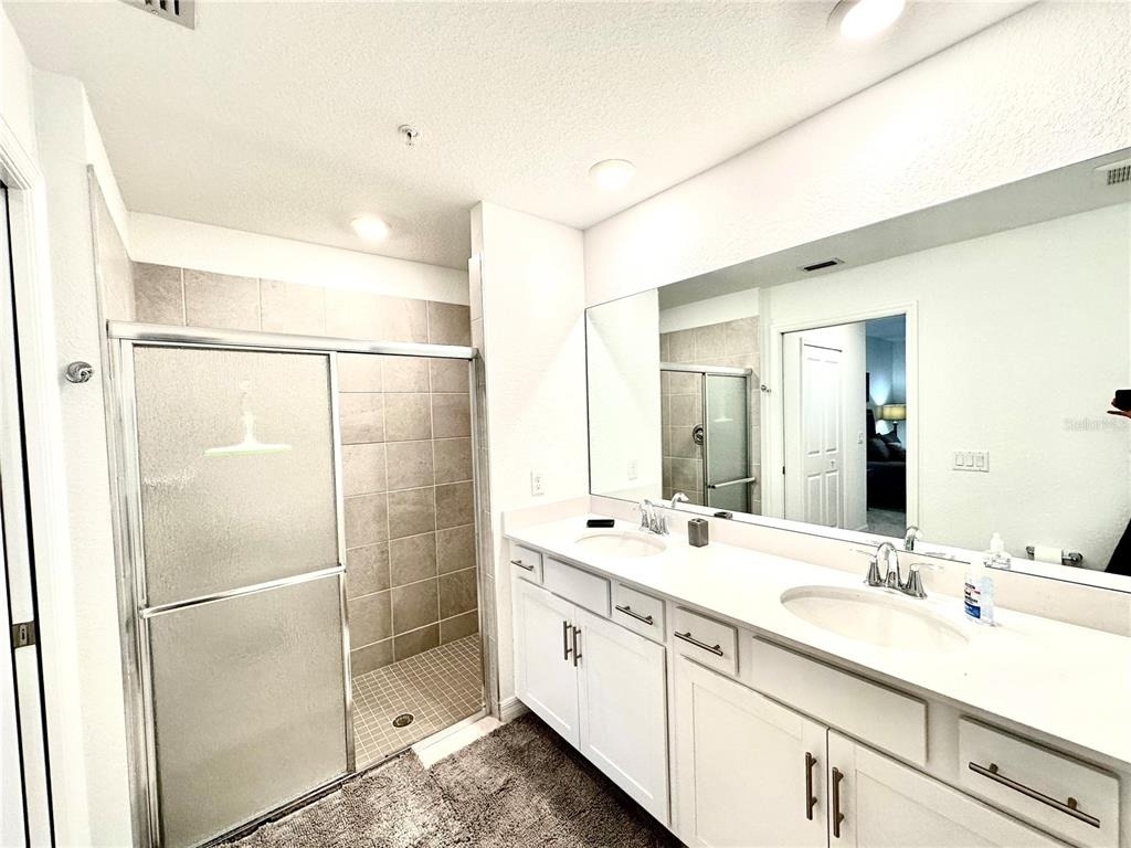14224 Heritage Landing Boulevard - Photo 18