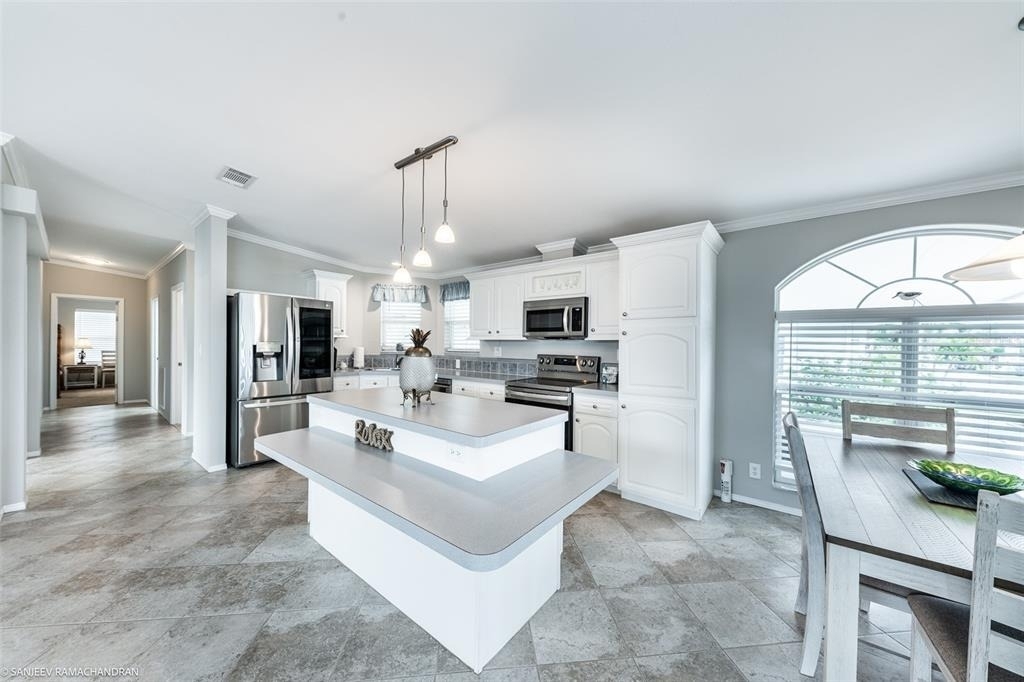 16 Freeman Avenue - Photo 10