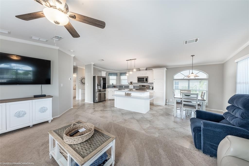 16 Freeman Avenue - Photo 9