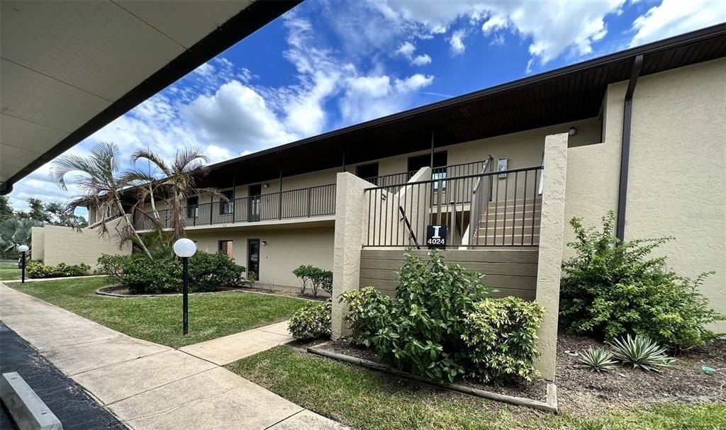 4024 Oakview Drive - Photo 0