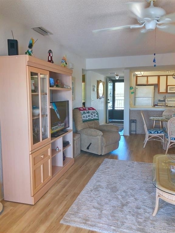 4024 Oakview Drive - Photo 4