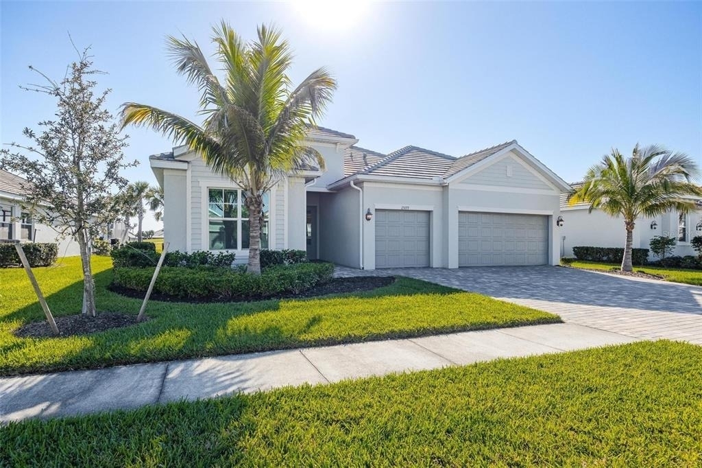 25199 Longmeadow Drive - Photo 1