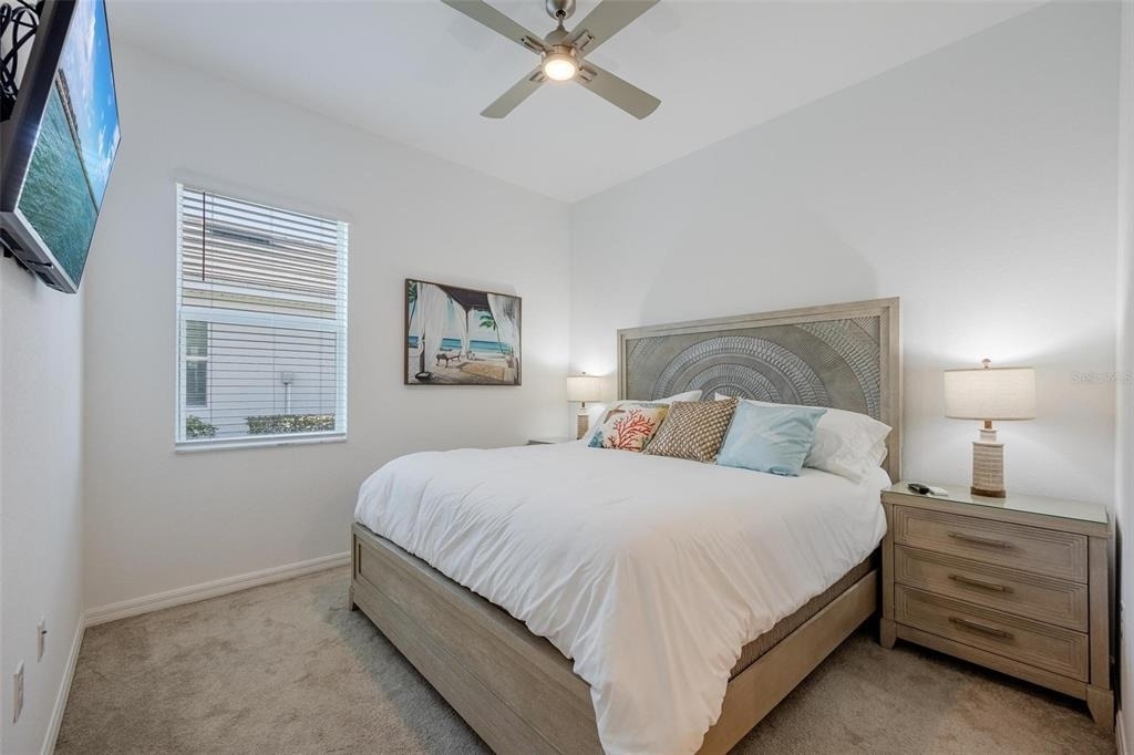 25199 Longmeadow Drive - Photo 11