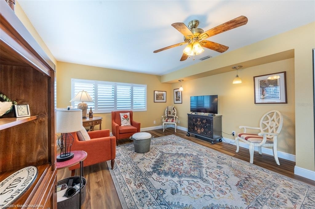 1801 Jamaica Way - Photo 12