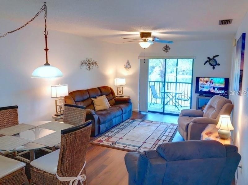 4056 Oakview Drive - Photo 4