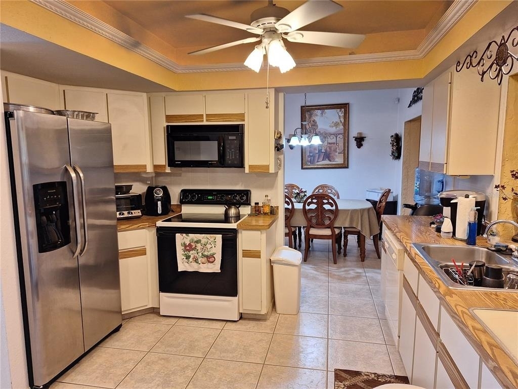 2223 Tinker Street - Photo 4