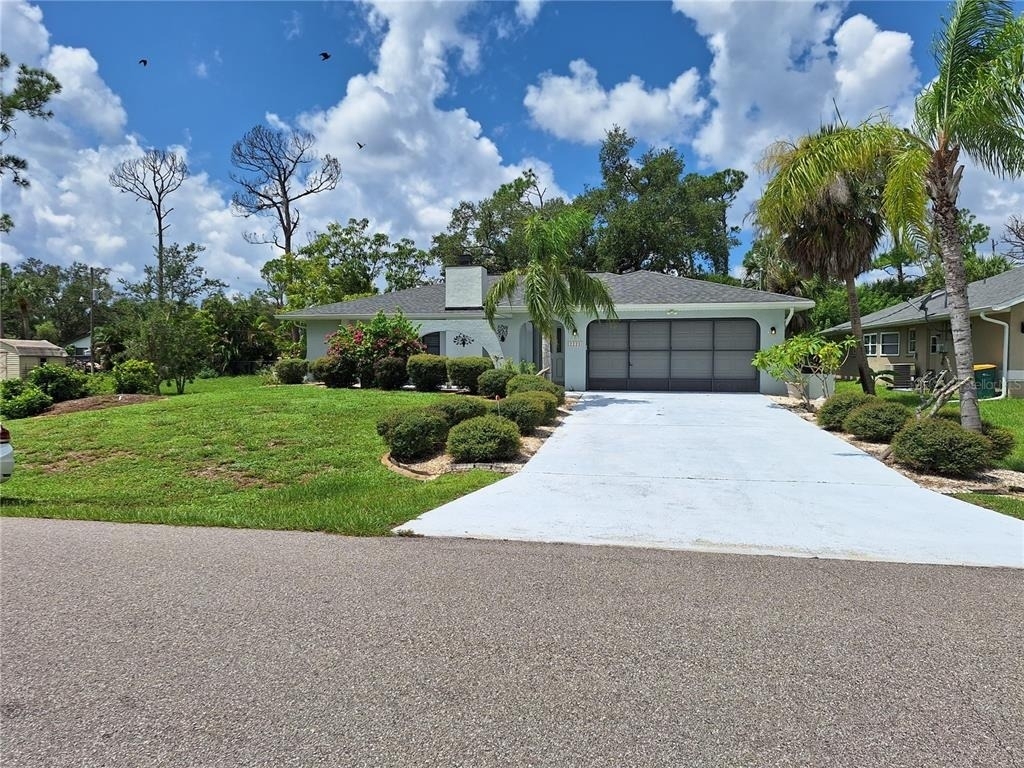 2223 Tinker Street - Photo 1