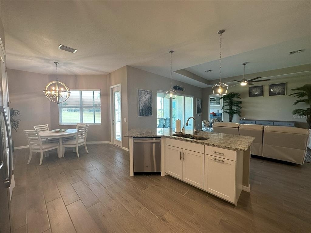 25115 Longmeadow Drive - Photo 9