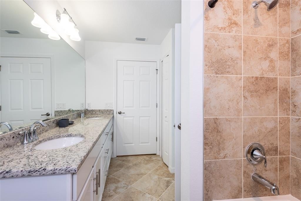 14051 Heritage Landing Boulevard - Photo 42