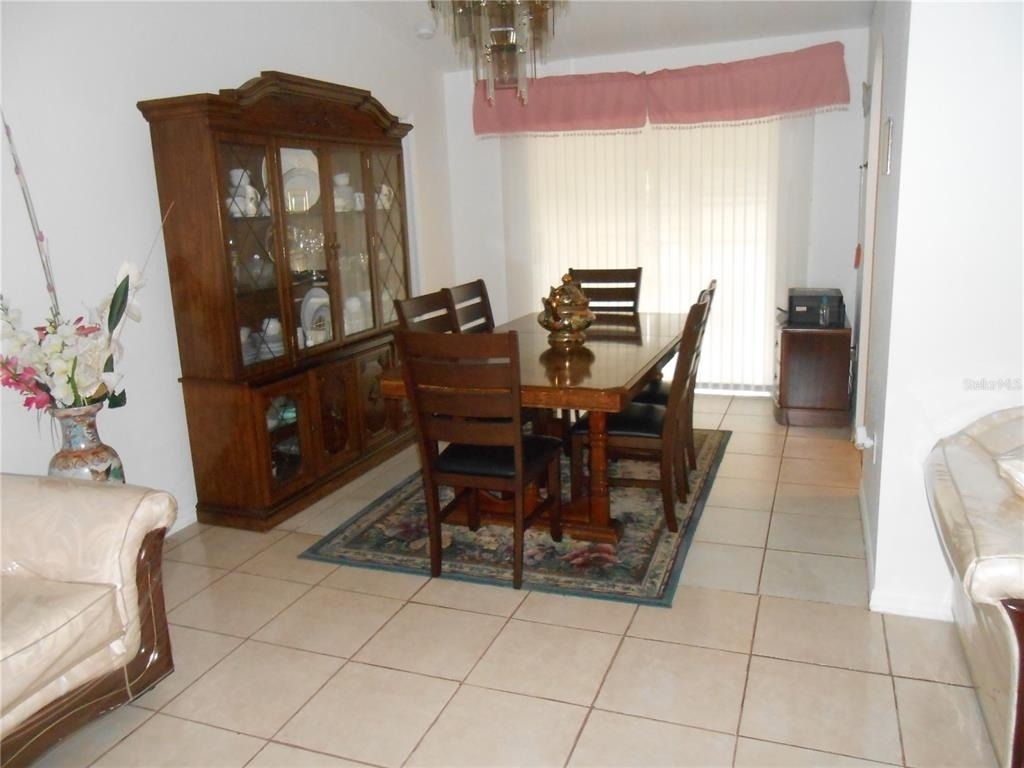 21239 Gaylord Avenue - Photo 3