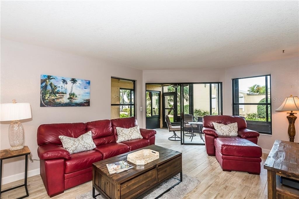 2601 W Marion Avenue - Photo 7