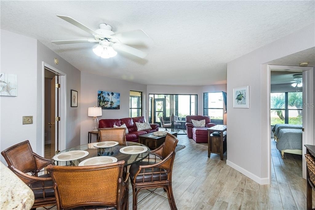 2601 W Marion Avenue - Photo 9