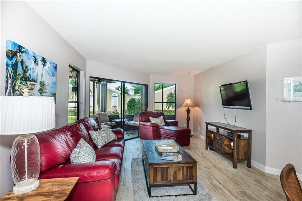 2601 W Marion Avenue - Photo 6