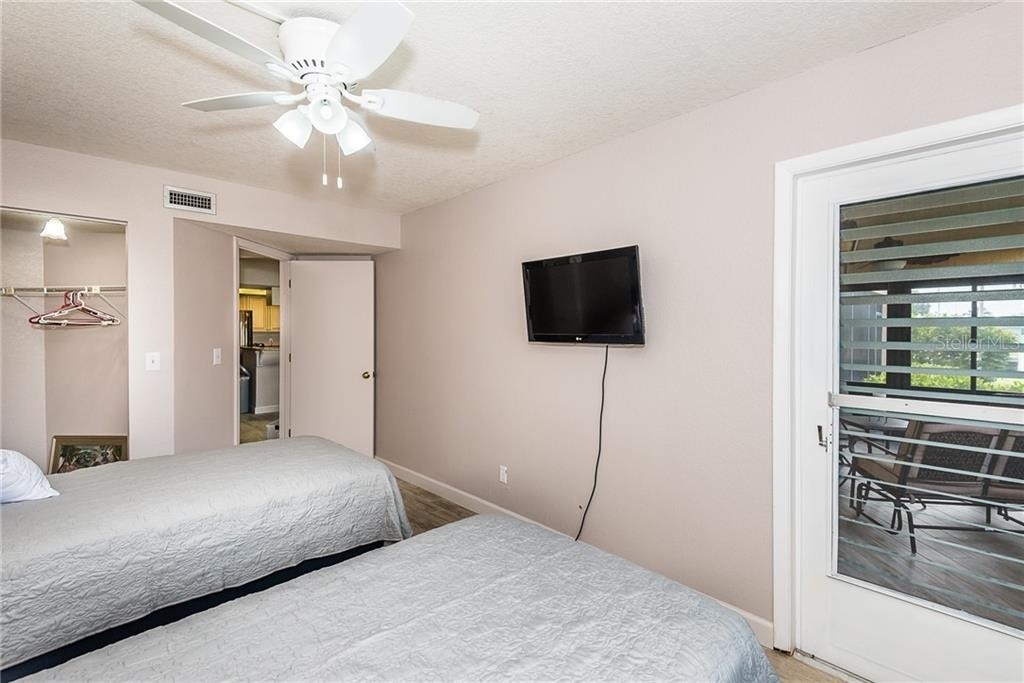 2601 W Marion Avenue - Photo 30