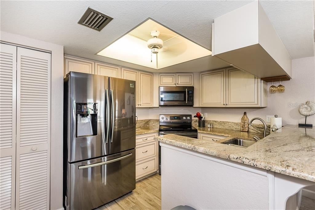 2601 W Marion Avenue - Photo 10