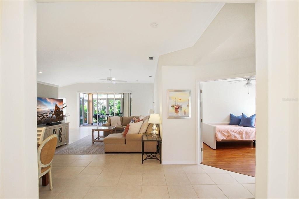 163 Braemar Avenue - Photo 2