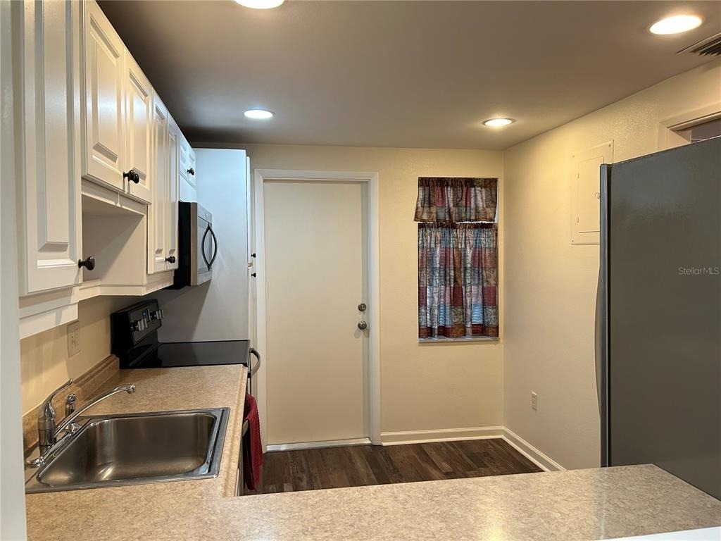 7461 W Country Club Drive N - Photo 4