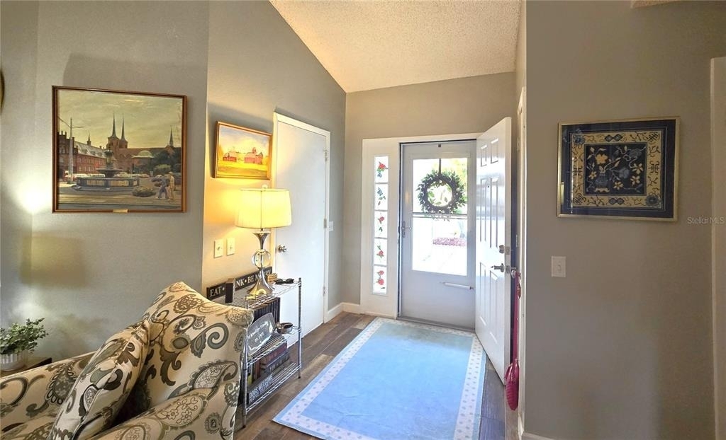 612 49th Street E - Photo 2