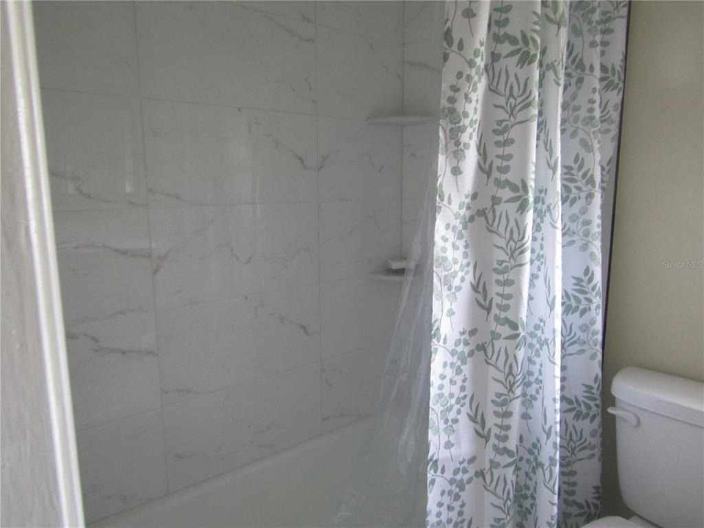 7008 W Country Club Drive N - Photo 4
